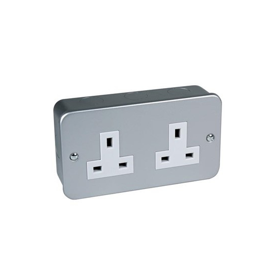 Axiom 13A Metal Clad Unswitched Socket Twin