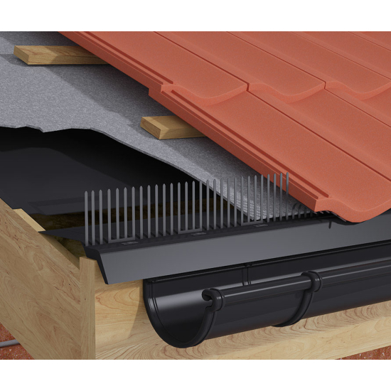 Over Fascia Eaves Vent Syst With Comb Filler 10mm airfl 900mm Bl